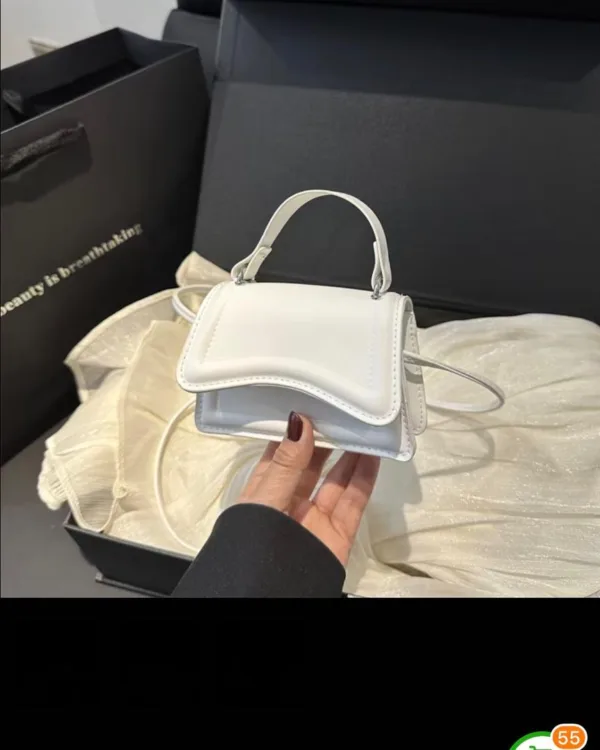 CARTERA BLANCA BANDOLERA