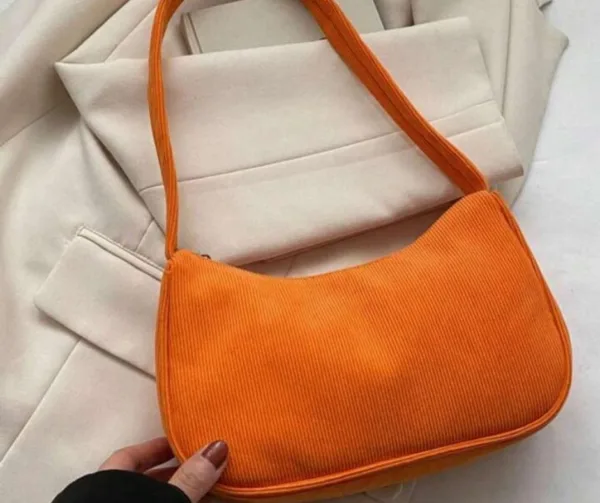 CARTERA ANARANJADA SENCILLA